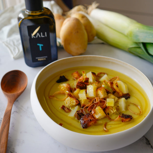 Creamy potato and leek soup