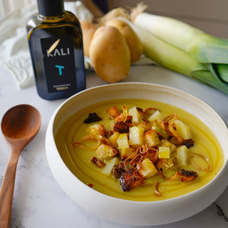 Creamy potato and leek soup